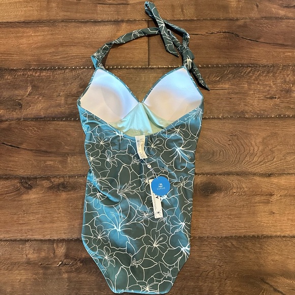 NWT cupshe green floral halter neck one piece swimsuit - Picture 6 of 7